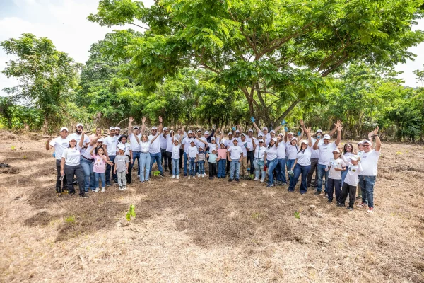 Empresa Generadora de Electricidad ITABO (2)